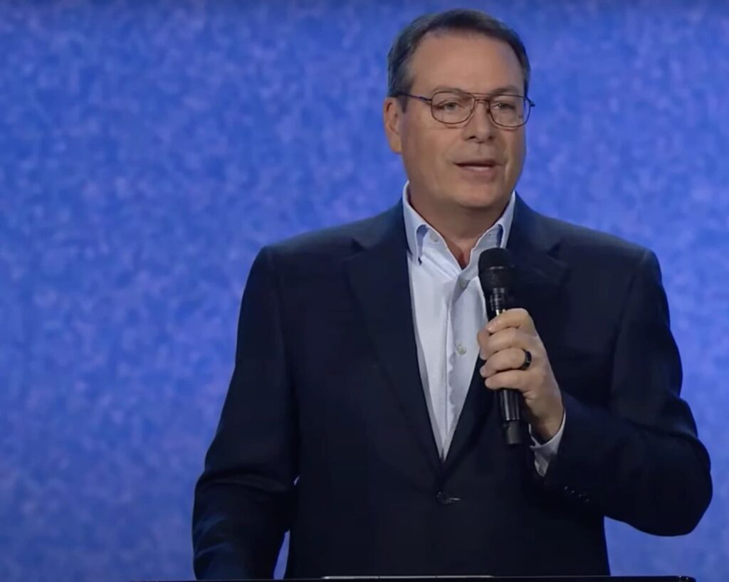 Chris Hodges’ Sudden Resignation in 2025: A Strategic Retreat?